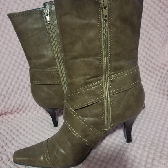 CL by Laudry Ankle Boots & Booties. - Picture 2 of 7